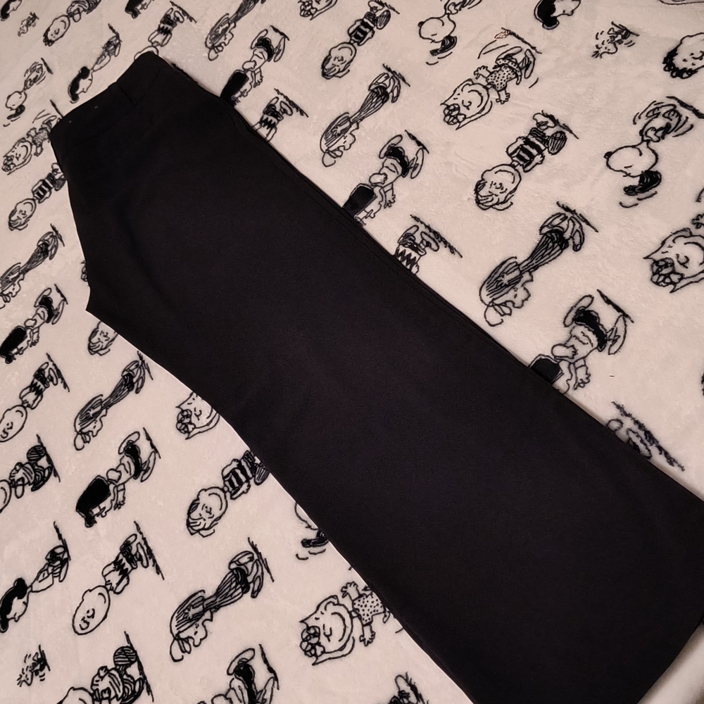Daisy Fuentes Pants 👖 - Picture 6 of 8